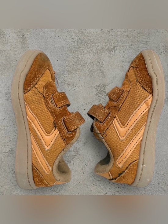 Cat & Jack Other - Cat & Jack Toddler Boy Shoes Size 8 Brown Tan Hook Loop Velcro Casual Sneakers